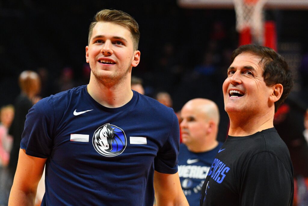 馬克·庫班如何被擠出獨行俠決策體系!Doncic 深受 Mark Cuban 的絕對信任