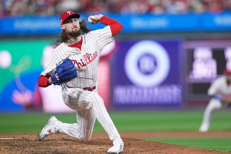 有棒球網紅認為史特拉姆在對道奇分區賽首戰挨轟，是因為二壘跑者帕赫斯洩密給打者赫南德茲。/金享娛樂球小編