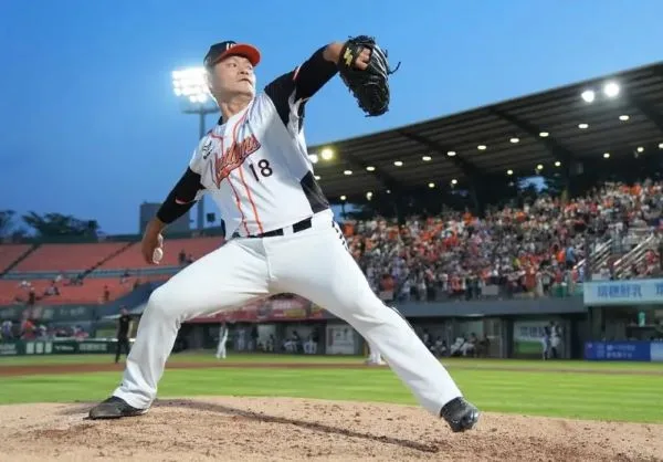 潘威倫(photo:統一獅官方粉專)/金享娛樂城