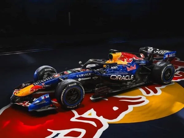 紅牛回歸亮面塗裝/金享娛樂城