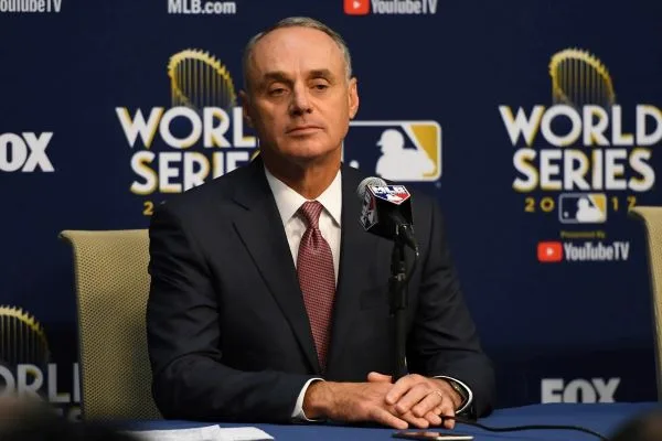 時任MLB主席Rob Manfred(photo:MLB官網)/金享娛樂城